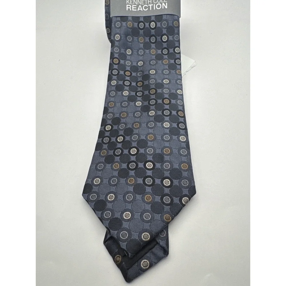New Kenneth Cole Reaction Blue Gray Geometric Dot Silk Tie NWT 3.5
